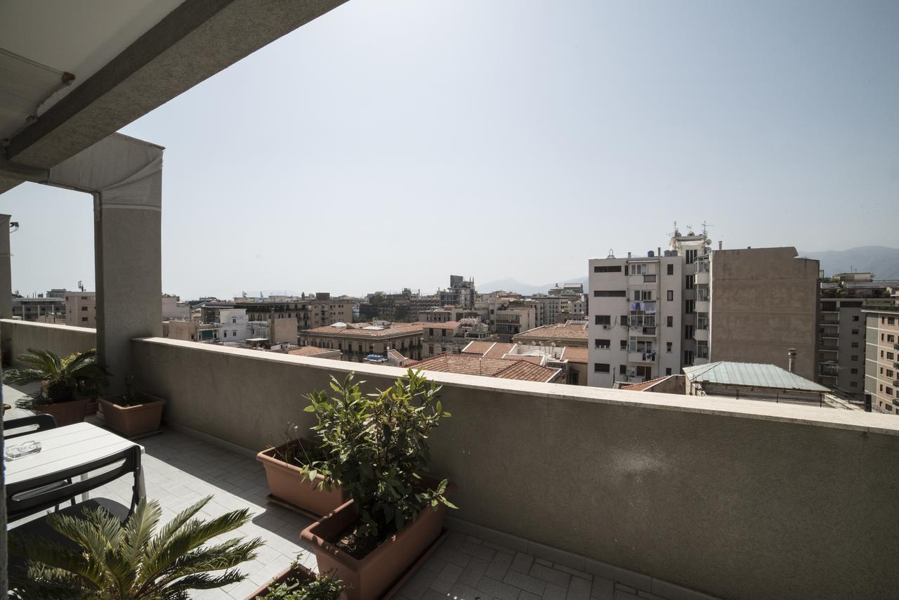 B&B Attico 33 Palermo Buitenkant foto