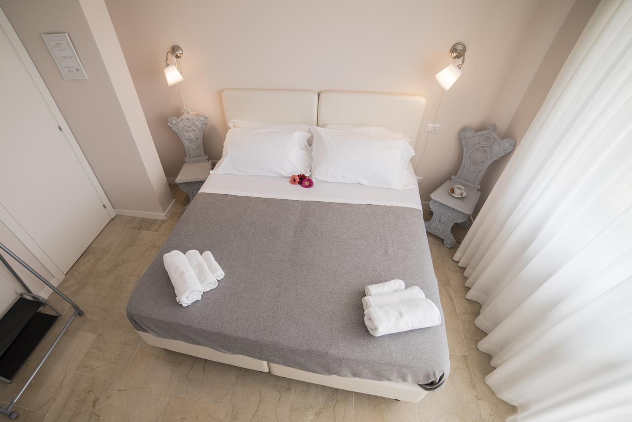 B&B Attico 33 Palermo Buitenkant foto