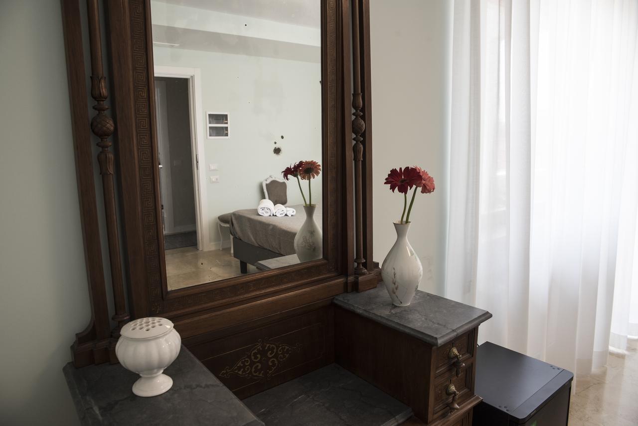 B&B Attico 33 Palermo Buitenkant foto