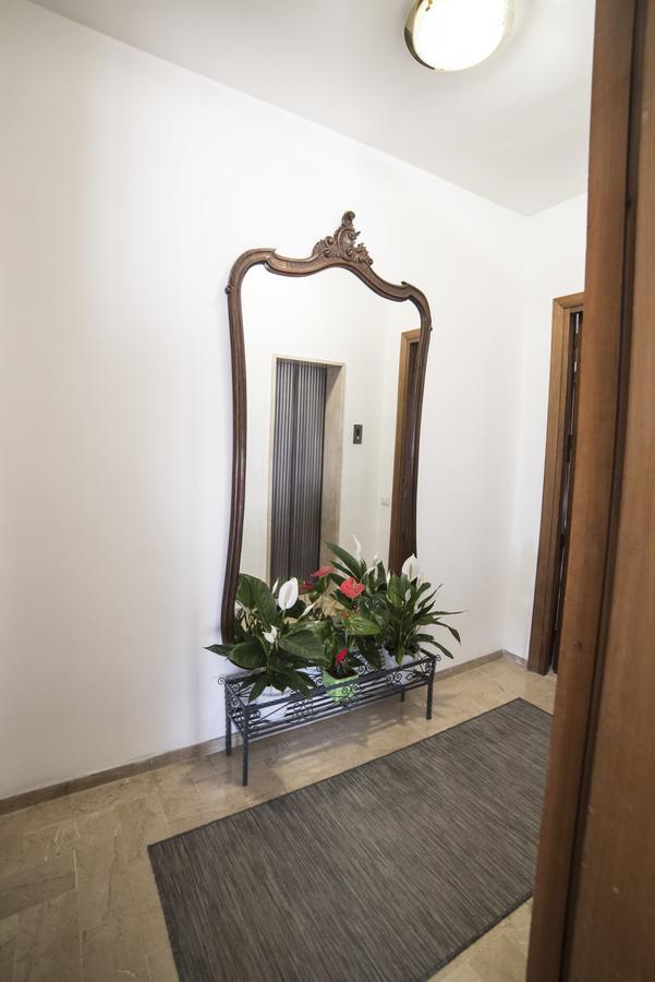 B&B Attico 33 Palermo Buitenkant foto